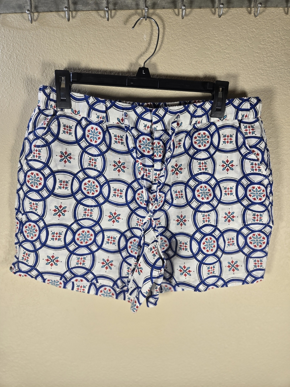 Liz Claiborne Blue, White, Red & Blue Patterned Linen Cotton Bermuda Shorts